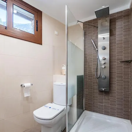 Moderno Pic Negre Con Vistas Apartment